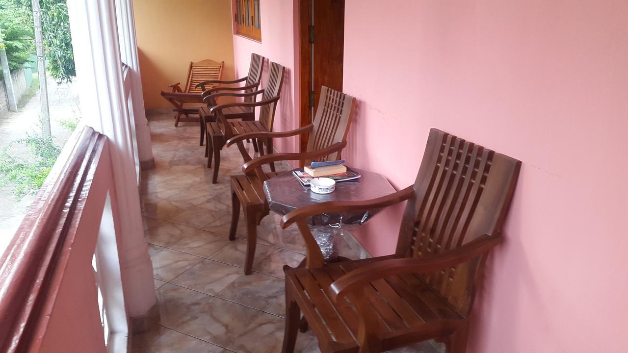 טנגלה Jaya Home Stay מראה חיצוני תמונה